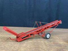 (2) 1/16 Tru Scale Elevator + Wagon Carter
