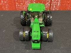 1/32 John Deere 8R 410 2021 Farm Show NIB Ertl