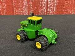 1/64 John Deere WA-17 Custom