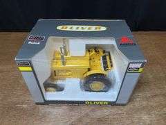 1/16 Oliver 880 Twin NIB SC