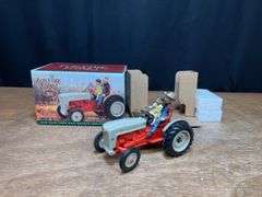 1/16 Ford NAA Golden Jubilee Fox Fire Farm NIB Ertl