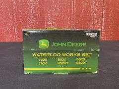 1/64 John Deere Waterloo Works Set NIB Ertl
