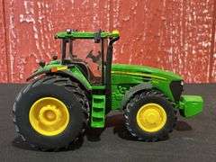 (3) 1/32 John Deere Tractors Ertl