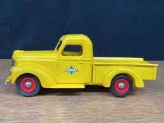 (2) IH Pickup + Semi Tractor Product Miniature
