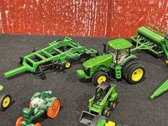 (15) 1/64 John Deere