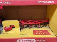 1/16 MF 275 Farm Set NIB Ertl
