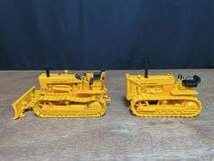 (2) 1/16 John Deere 1010 + 430 Crawlers Ertl