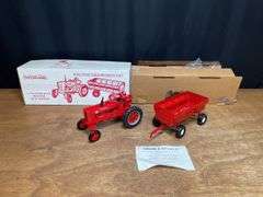 1/16 Farmall Super M-TA + Wagon 1996 Wisconsin NIB Ertl