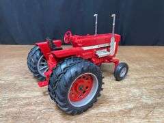 1/16 IH 1468 1995 Blue River Valley NIB Ertl