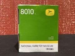 1/32 John Deere 8010 2018 NFTM NIB Ertl