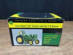 1/16 John Deere LA w/Mower NIB SC