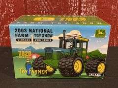 1/32 John Deere 7020 2003 NFTS NIB Ertl