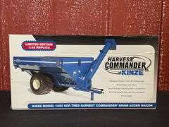 1/32 Kinze 1050 Grain Cart NIB SC
