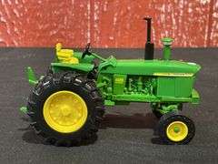 (3) 1/32 John Deere Tractors Ertl
