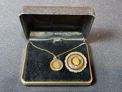 (2) John Deere Service Charm + Broach