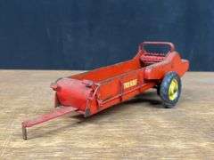 (3) 1/16 Tru-Scale Spreaders Carter