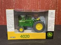 1/32 John Deere 4020 Tractor & Engine Museum NIB Ertl