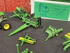 (15) 1/64 John Deere