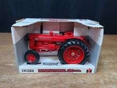 1/16 IH 600 NIB Ertl