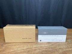 1/34 IH KB-8 Box Truck NIB 1st Gear