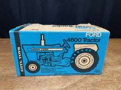 1/12 Ford 4600 NIB Ertl