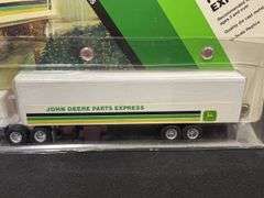 1/64 John Deere Parts Express Semi NIB Ertl