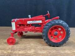 (3) 1/16 IH 544 + Farmall 350 Tractors Ertl