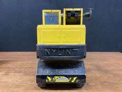 Bulldozer + Shovel NyLint