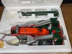 1/16 AC D17 w/ NI Picker Precision NIB Ertl