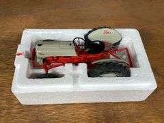 (2) 1/16 Ford 8N + Fordson F NIB Danbury Mint