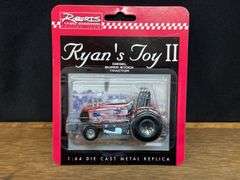 1/64 Case-IH MX270 Ryan's Toy II Pulling Tractor NIB SC