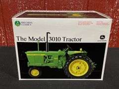 1/16 John Deere 3010 Precision NIB Ertl
