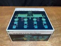 1/16 John Deere 494-A Planter Precision NIB Ertl