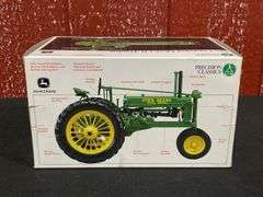 1/16 John Deere B Precision NIB Ertl