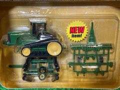 1/64 John Deere Farm Set NIB Ertl