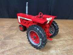 1/16 Farmall 706 Firestone NIB Ertl