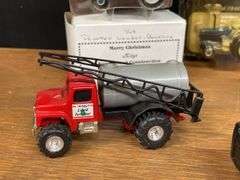 (10) 1/64 Ford