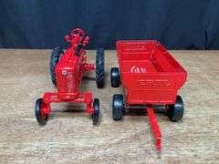 1/16 Farmall Super M-TA + Wagon 1996 Wisconsin NIB Ertl