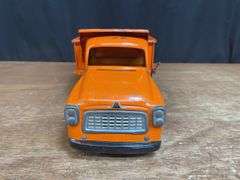 Tru-Scale IH Dump Truck Carter