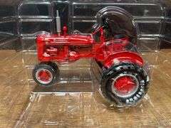 1/16 Farmall B Firestone NIB Ertl