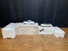 (2) 1/24 Ford Cars NIB