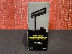 1/64 John Deere Farm Set NIB Ertl