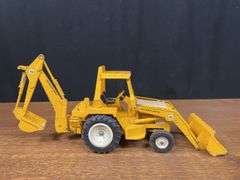 (2) 1/16 IH Backhoe Ertl