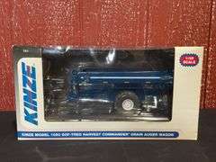 1/32 Kinze 1050 Grain Cart NIB SC
