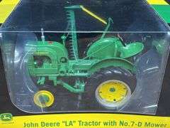 1/16 John Deere LA w/Mower NIB SC