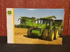 1/64 John Deere Harvesting Set NIB Ertl