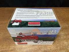 1/16 Farmall B Firestone NIB Ertl