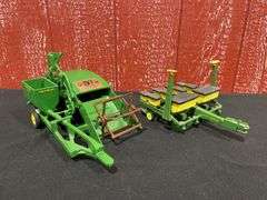 (2) 1/16 John Deere 12A Combine + Corn Planter Ertl