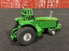 1/64 John Deere 8420 Puller Custom