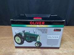 1/16 Oliver 770 NIB SC
